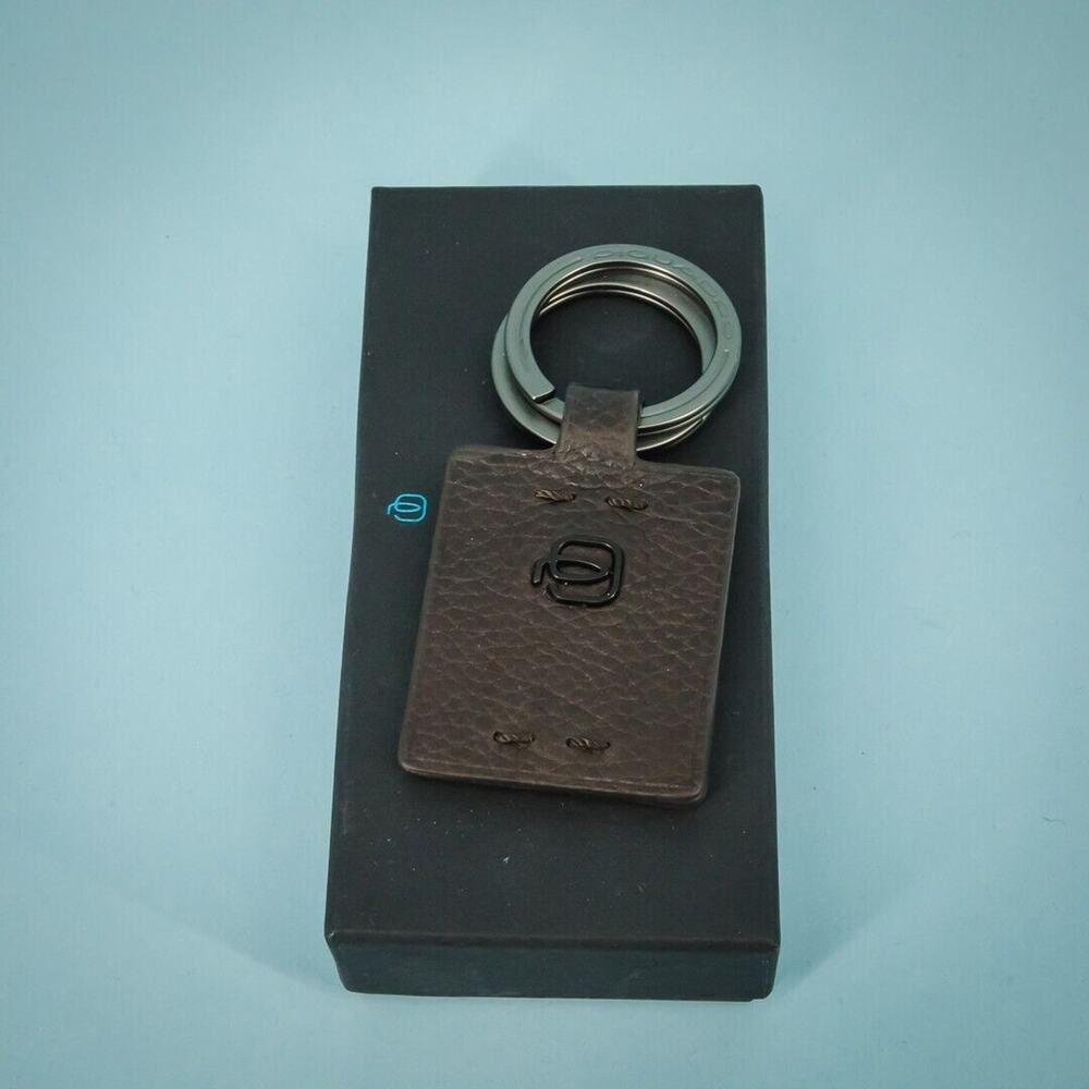Piqadro Men's Brown Leather Two Ring Keychain P15 Plus NEW